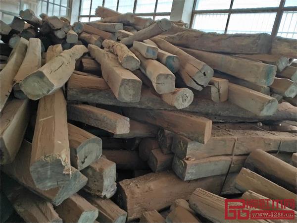 朝皇居紅木紅酸枝老料 朝皇居紅木紅酸枝老料