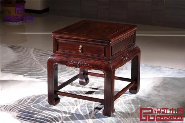 恒達(dá)木業(yè)——闊葉黃檀品韻沙發(fā)細(xì)節(jié)圖 恒達(dá)木業(yè)——闊葉黃檀品韻沙發(fā)細(xì)節(jié)圖