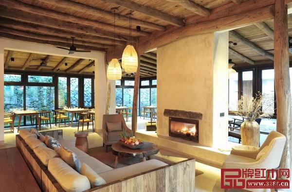 家居空間揉進(jìn)文創(chuàng)藝術(shù)最細(xì)膩的情感,置身于其中的觀者、居者,都對(duì)其鐘愛有加(濟(jì)南天地儒風(fēng)孔子文化產(chǎn)業(yè)有限公司供圖) 家居空間揉進(jìn)文創(chuàng)藝術(shù)最細(xì)膩的情感,置身于其中的觀者、居者,都對(duì)其鐘愛有加(濟(jì)南天地儒風(fēng)孔子文化產(chǎn)業(yè)有限公司供圖)