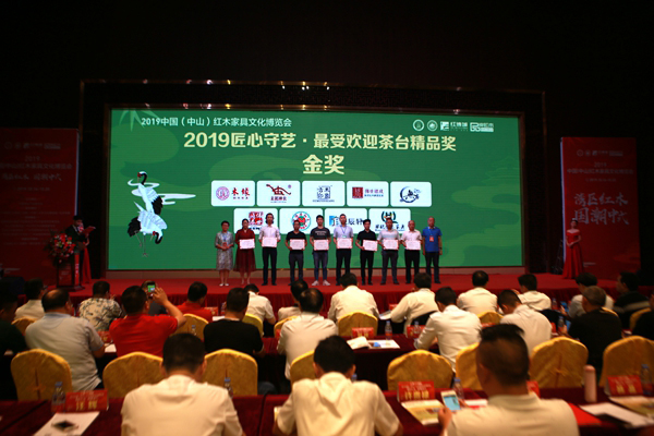 華欽紅木成就東南亞酸枝，18年風(fēng)雨兼程初心不改！