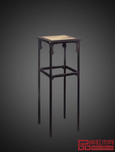 與趙佶《聽琴圖》款式相近的香幾 與趙佶《聽琴圖》款式相近的香幾