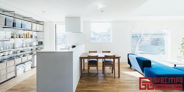 無(wú)印良品講求商品的流行感也保留品牌自然簡(jiǎn)約的特性 無(wú)印良品講求商品的流行感也保留品牌自然簡(jiǎn)約的特性