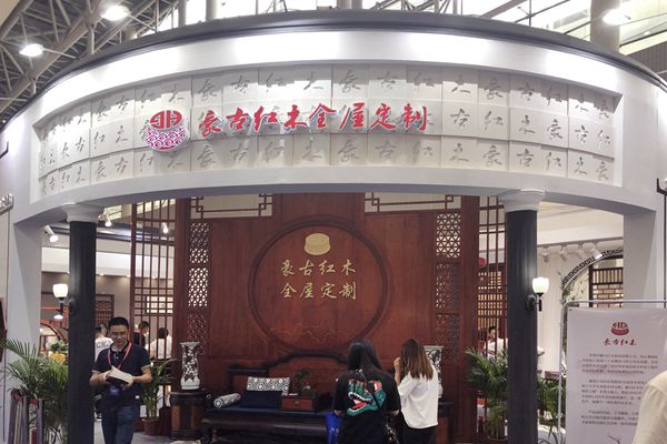 中式生活回歸 原創(chuàng)設(shè)計(jì)崛起——東莞、廣州、深圳三大家具展觀察