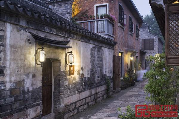 進(jìn)行文物修復(fù)呈現(xiàn)原建筑本真的空間尺度與優(yōu)良的質(zhì)感基因 進(jìn)行文物修復(fù)呈現(xiàn)原建筑本真的空間尺度與優(yōu)良的質(zhì)感基因