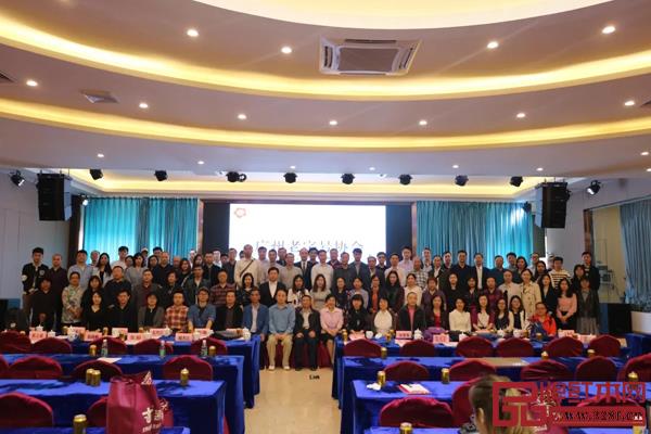 廣州老字號協(xié)會第三屆三次會員大會參會人員合影留戀 廣州老字號協(xié)會第三屆三次會員大會參會人員合影留戀