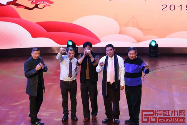 家寶紅木2018感恩年會(huì) 家寶紅木2018感恩年會(huì)