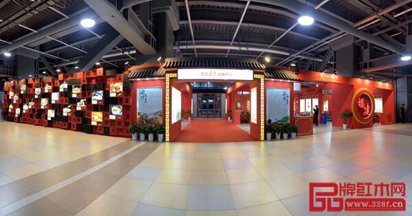 懷古紅木作為福建省商務廳指定特邀單位,代表“仙作紅木品牌”,亮相中國進博會 懷古紅木作為福建省商務廳指定特邀單位,代表“仙作紅木品牌”,亮相中國進博會