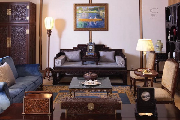 汲古涵今——古典家具現(xiàn)代生活空間展暨區(qū)氏家具深圳生活藝術(shù)空間揭牌慶典舉行