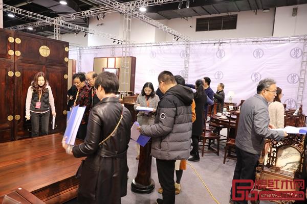 第五屆中國(guó)紅木家具精品博覽會(huì)，雅典紅木引關(guān)注
