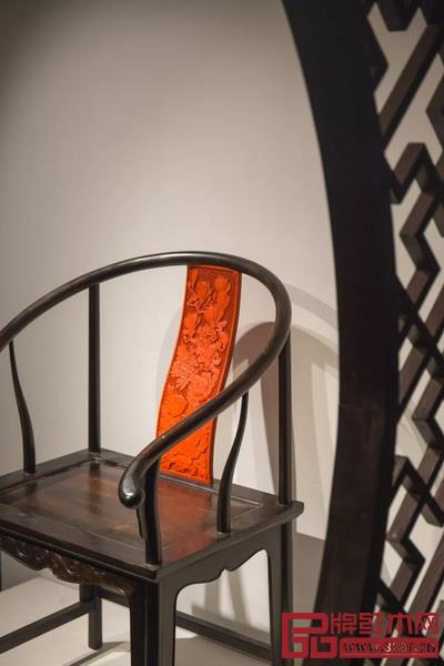 “黃花梨的秘密”明式家具賀歲展展品(圖片來自明清家具研習社) “黃花梨的秘密”明式家具賀歲展展品(圖片來自明清家具研習社)