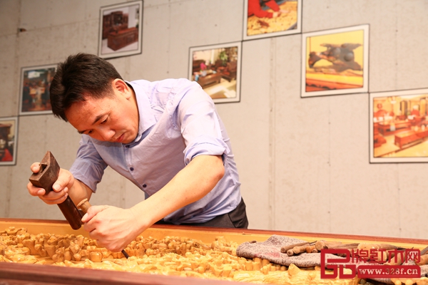 陳新平“產(chǎn)品如人品”的理念引領(lǐng)著國方匠人堅持“只做精品” 陳新平“產(chǎn)品如人品”的理念引領(lǐng)著國方匠人堅持“只做精品”