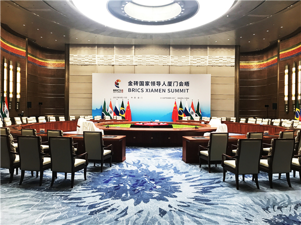 明堂紅木成為2017金磚廈門會(huì)議的紅木家具指定供應(yīng)商.jpg 明堂紅木成為2017金磚廈門會(huì)議的紅木家具指定供應(yīng)商.jpg