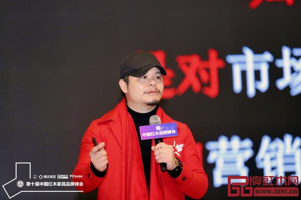 葉茂中沖突商學(xué)院導(dǎo)師、楊六營(yíng)銷策劃創(chuàng)始人楊六 葉茂中沖突商學(xué)院導(dǎo)師、楊六營(yíng)銷策劃創(chuàng)始人楊六