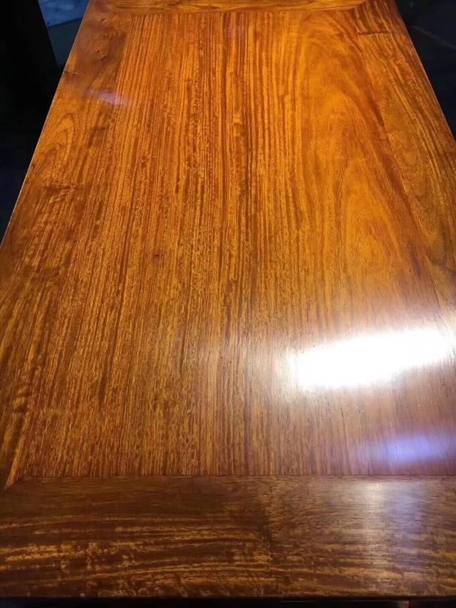 緬甸花梨分辨分辨的技巧是什么？ 跟隨雅宋紅木一起來學(xué)習(xí)