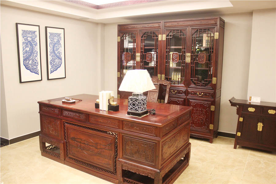 微凹黃檀有什么特點(diǎn) 微凹黃檀和緬甸花梨哪個(gè)好