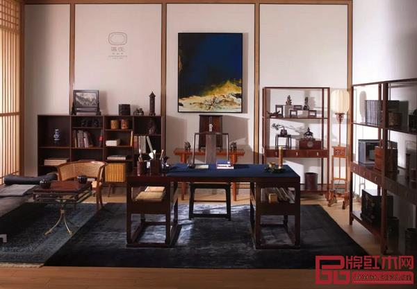  區(qū)氏家具打造的舒適型當(dāng)代書房