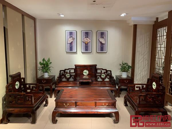 中山市大涌鎮(zhèn)偉世鴻泰紅木家具廠《宮廷寶座》 中山市大涌鎮(zhèn)偉世鴻泰紅木家具廠《宮廷寶座》