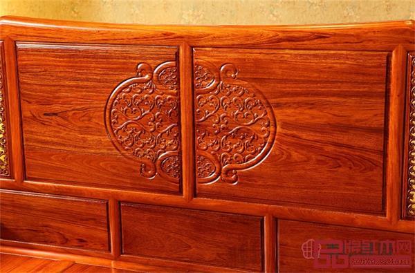 香山桃園巴花煙柳畫橋大床床頭細(xì)節(jié)圖 香山桃園巴花煙柳畫橋大床床頭細(xì)節(jié)圖