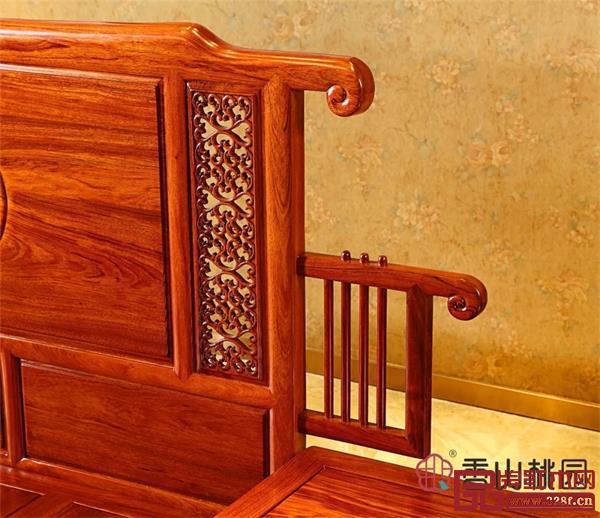 香山桃園巴花煙柳畫橋大床床頭細(xì)節(jié)圖 香山桃園巴花煙柳畫橋大床床頭細(xì)節(jié)圖