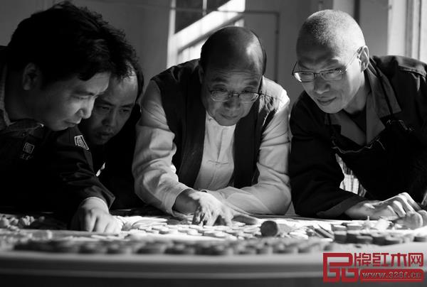 卓木王董事長杜承三領(lǐng)銜的設(shè)計團(tuán)隊 卓木王董事長杜承三領(lǐng)銜的設(shè)計團(tuán)隊