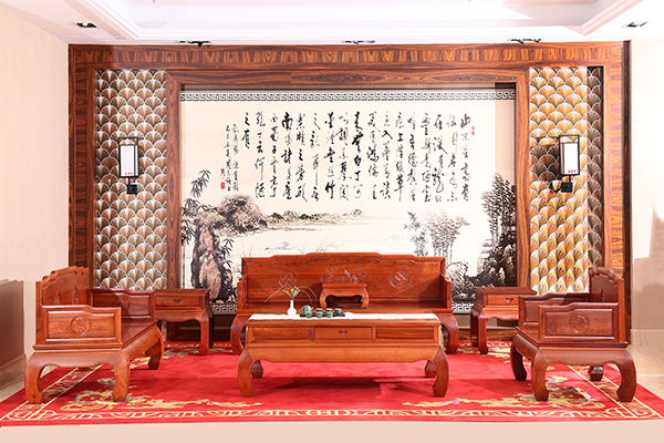 緬甸花梨木材的特點(diǎn)及其價(jià)值，富寶軒紅木一同探尋