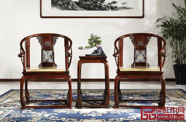 御乾堂《大紅酸枝皇宮椅》 御乾堂《大紅酸枝皇宮椅》