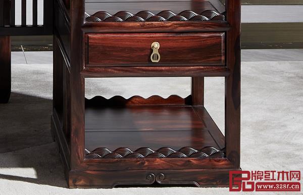 云紋營造了一種似隔非隔,似斷非斷,隔而不離的效果 云紋營造了一種似隔非隔,似斷非斷,隔而不離的效果