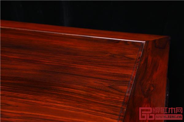 平幾紋理美觀,自然大方 平幾紋理美觀,自然大方