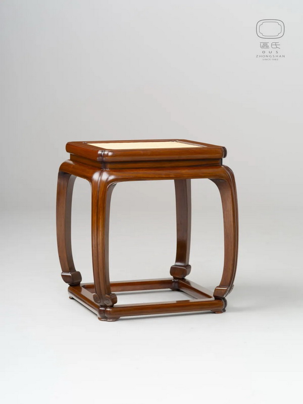 鼓腿彭牙式方凳 鼓腿彭牙式方凳