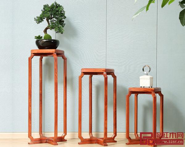 亭亭玉立,玲瓏有致(憶古軒?世珀供圖) 亭亭玉立,玲瓏有致(憶古軒?世珀供圖)