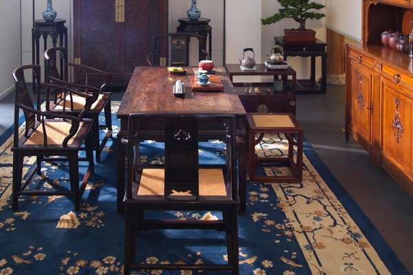 區(qū)氏家具演繹清式家具當(dāng)代魅力：奢華尊貴 宮廷清韻（二）