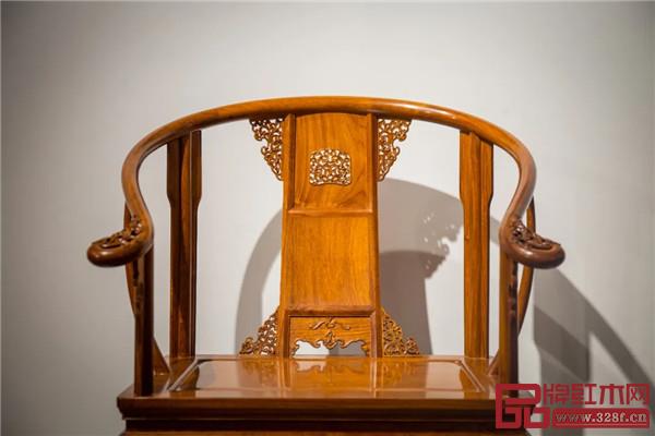 紅橋紅制器 / 皇宮圈椅 紅橋紅制器 / 皇宮圈椅