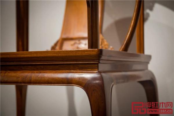 紅橋紅制器 / 皇宮圈椅 紅橋紅制器 / 皇宮圈椅