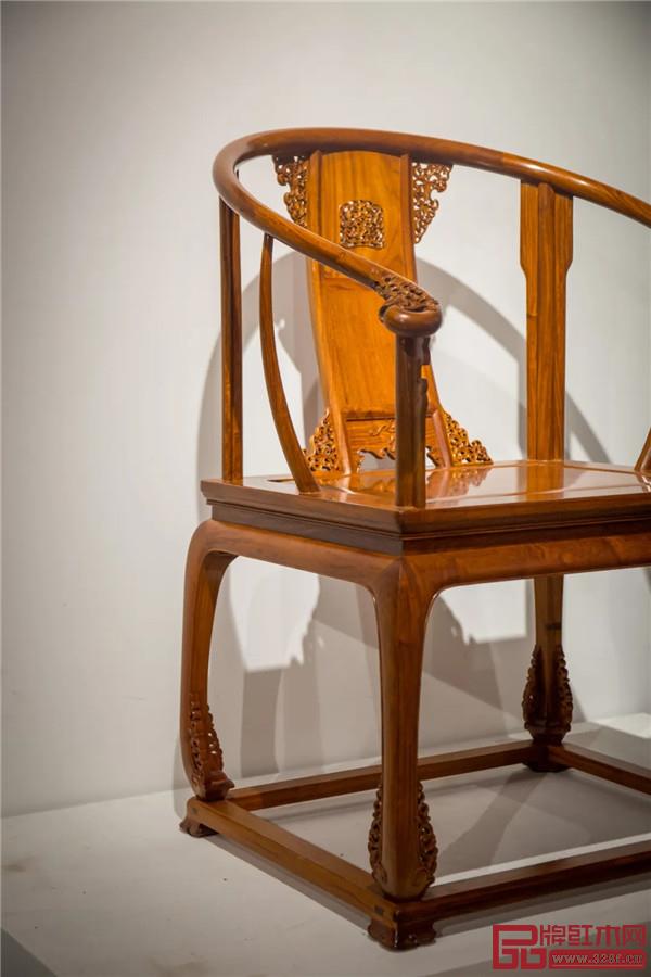 紅橋紅制器 / 皇宮圈椅 紅橋紅制器 / 皇宮圈椅