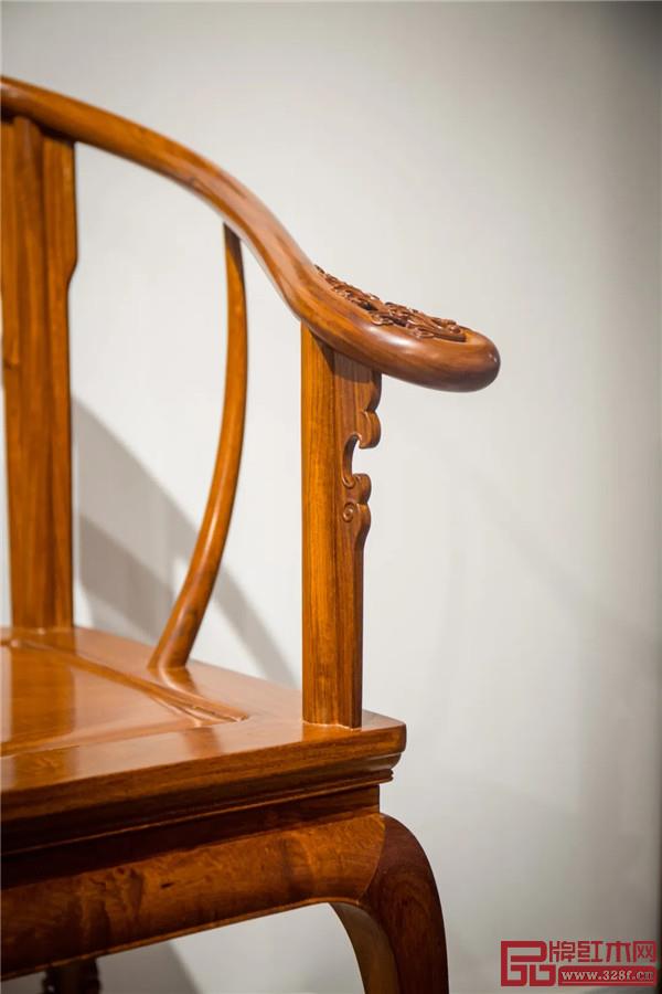 紅橋紅制器 / 皇宮圈椅 紅橋紅制器 / 皇宮圈椅