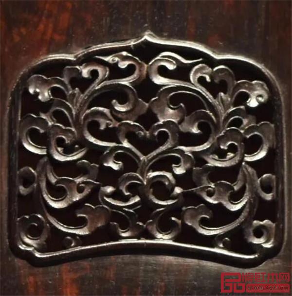 紫檀有束腰帶托泥圈椅局部細(xì)節(jié)圖 紫檀有束腰帶托泥圈椅局部細(xì)節(jié)圖