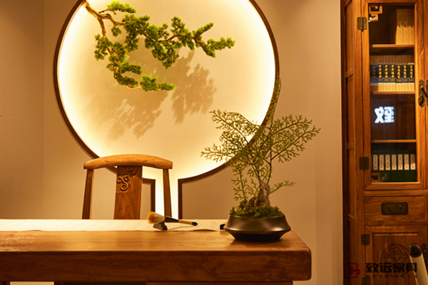 老榆木家具怎么樣？中山致遠(yuǎn)家具告訴你老榆木值不值得購(gòu)買(mǎi)