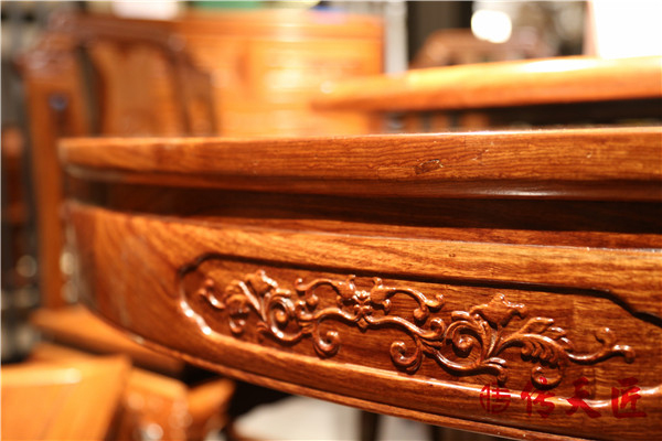 刺猬紫檀家具怎么上油？傳天匠教你保養(yǎng)刺猬紫檀家具的方法