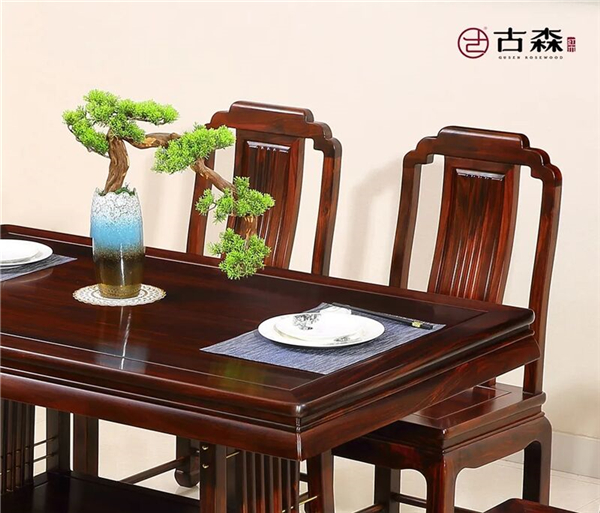 古森紅木紅酸枝餐桌細(xì)節(jié)圖 古森紅木紅酸枝餐桌細(xì)節(jié)圖