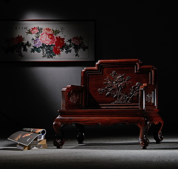 萬(wàn)事紅：專注微凹黃檀，成就精品典范