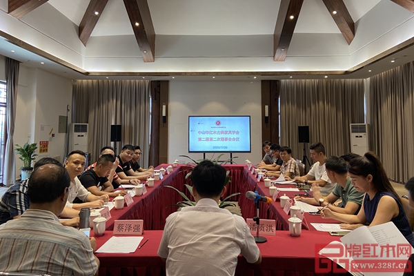 學(xué)會(huì)研討會(huì)現(xiàn)場(chǎng)大家積極各抒己見,助力學(xué)會(huì)、行業(yè)發(fā)展 學(xué)會(huì)研討會(huì)現(xiàn)場(chǎng)大家積極各抒己見,助力學(xué)會(huì)、行業(yè)發(fā)展