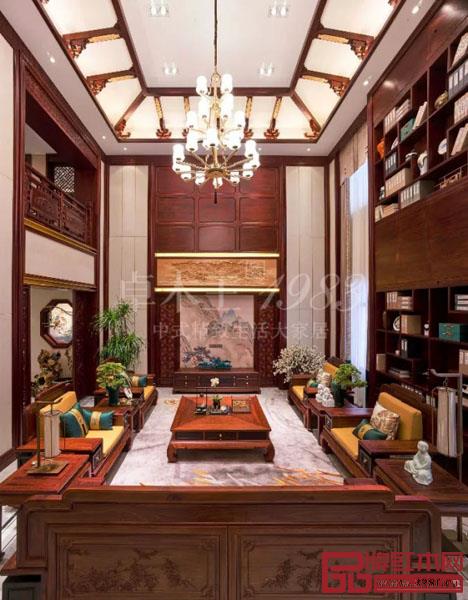 卓木王代表的是一個(gè)時(shí)代高端生活的新標(biāo)準(zhǔn)——個(gè)性化精英“高定生活” 卓木王代表的是一個(gè)時(shí)代高端生活的新標(biāo)準(zhǔn)——個(gè)性化精英“高定生活”