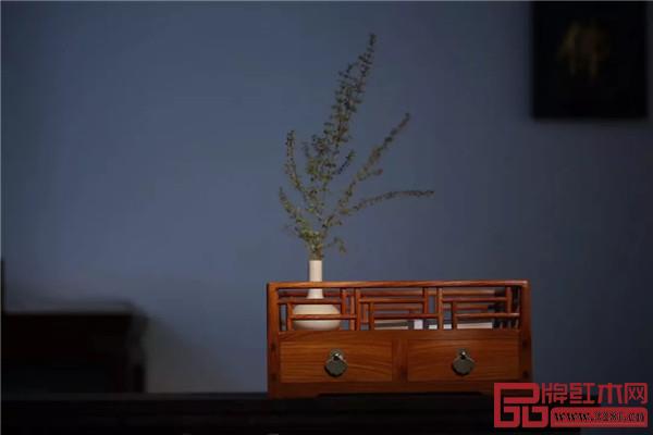 紅橋紅紅木 紅橋紅紅木