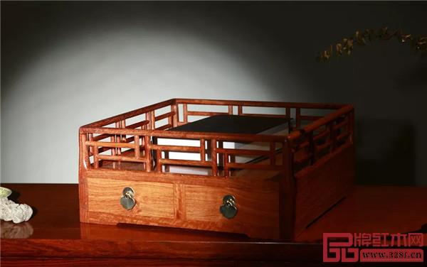 紅橋紅紅木 紅橋紅紅木