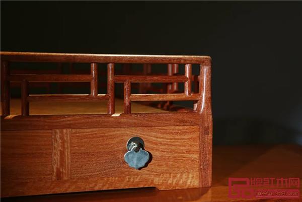 紅橋紅紅木 紅橋紅紅木