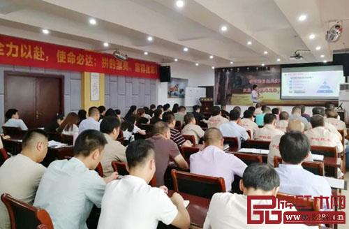 在中信紅木,“以人為本,重視關(guān)愛員工”是一貫堅持的理念 在中信紅木,“以人為本,重視關(guān)愛員工”是一貫堅持的理念