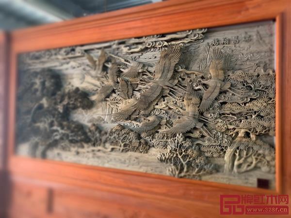 富萬家采用純手工雕刻,技法精湛、更有溫度 富萬家采用純手工雕刻,技法精湛、更有溫度