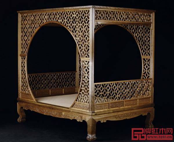 楠木有束腰三彎腿攢斗雙月洞門架子床 楠木有束腰三彎腿攢斗雙月洞門架子床