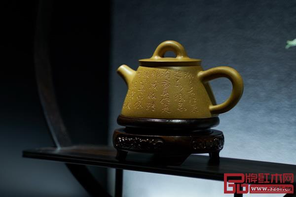 燦如星河的中華詩詞賦予紫砂壺濃濃的詩意和禪意 燦如星河的中華詩詞賦予紫砂壺濃濃的詩意和禪意