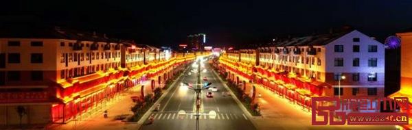 花園村紅木文化長(zhǎng)廊璀璨夜景.jpg 花園村紅木文化長(zhǎng)廊璀璨夜景.jpg